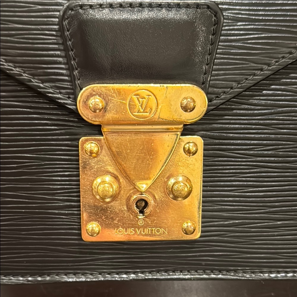 Louis Vuitton Black Epi Leather Clutch with Gold Lock - Picture 2 of 11